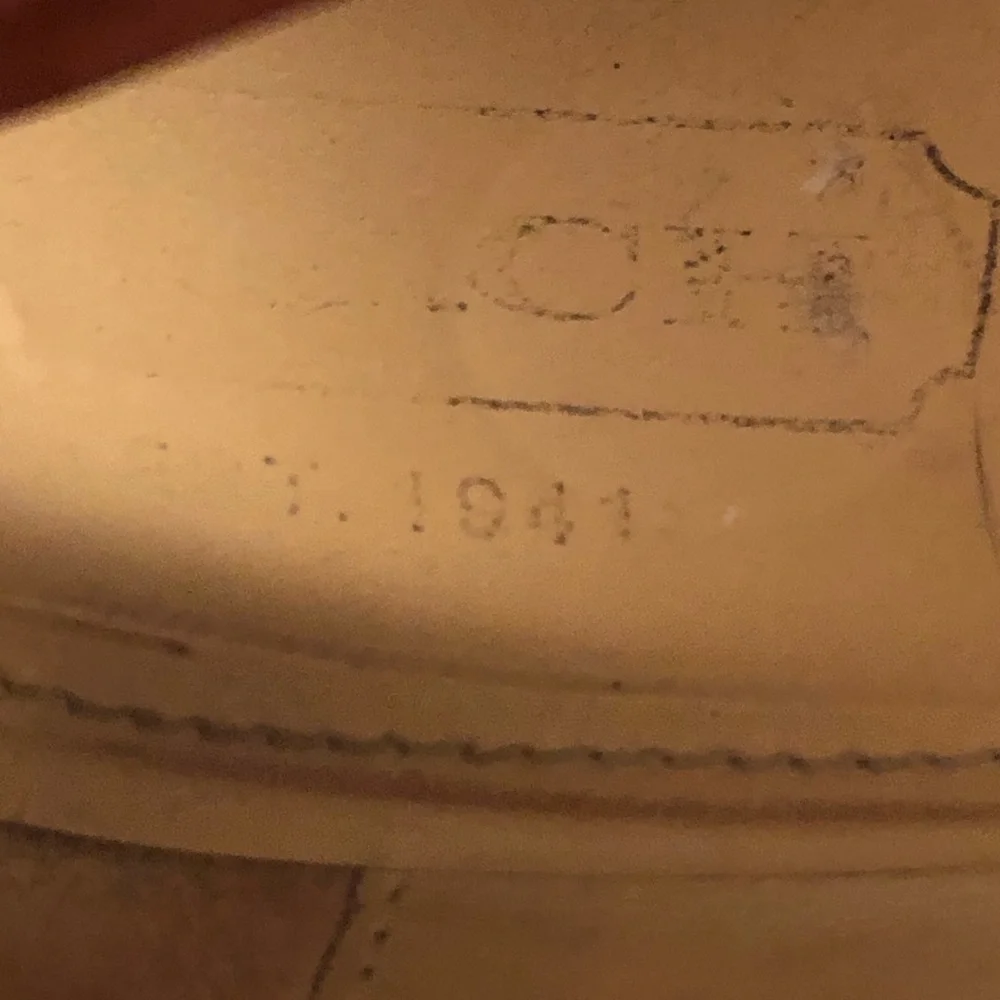 COACH Vintage Vivanna Calf Leather 3” Heels with White Stitching 11B - Picture 7 of 8